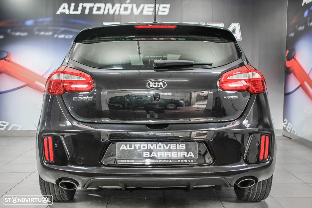 Kia Ceed 1.6 CRDi GT Line - 30