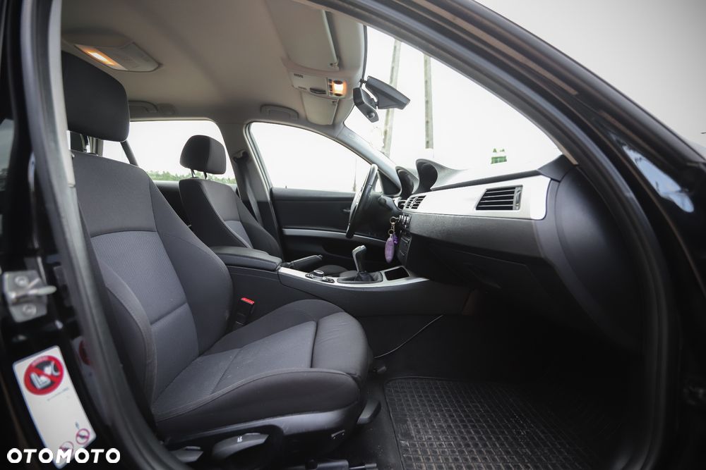 BMW Seria 3 318d - 18