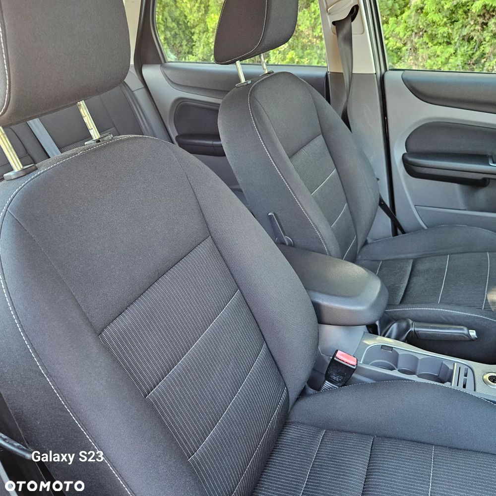 Ford Focus 1.8 Sport - 26