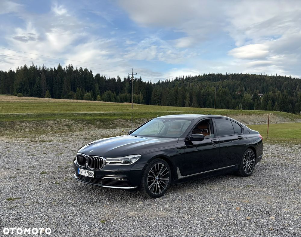 BMW Seria 7 2017 photo 2