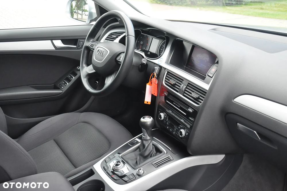 Audi A4 Avant 2.0 TDI DPF Attraction - 28