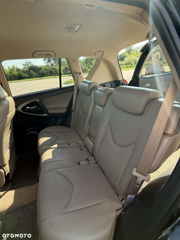 Toyota RAV4 2.2 D-4D Sol 180 - 2