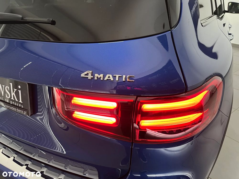 Mercedes-Benz GLB 220 d 4-Matic AMG Line 8G-DCT - 8