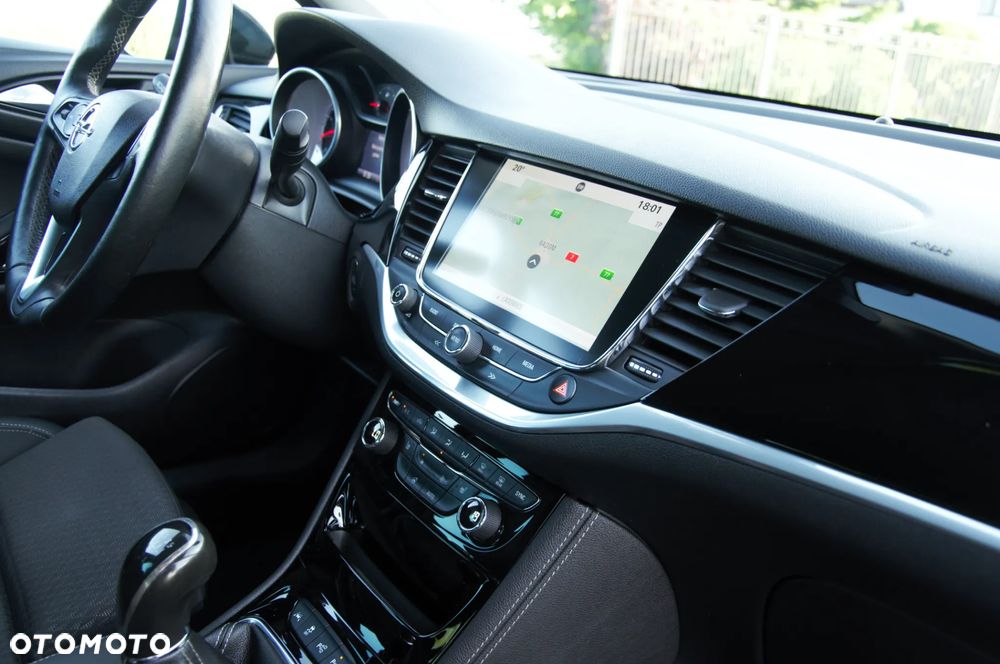 Opel Astra 1.4 Turbo Innovation - 24