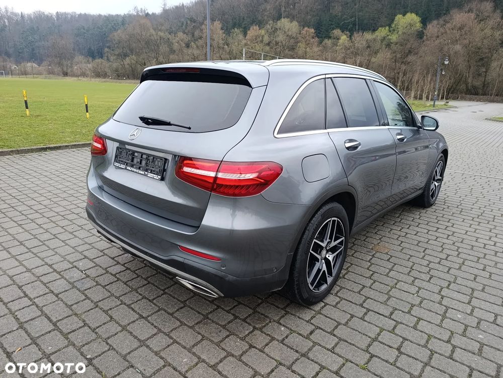 Mercedes-Benz GLC 220 d 4Matic 9G-TRONIC AMG Line - 8