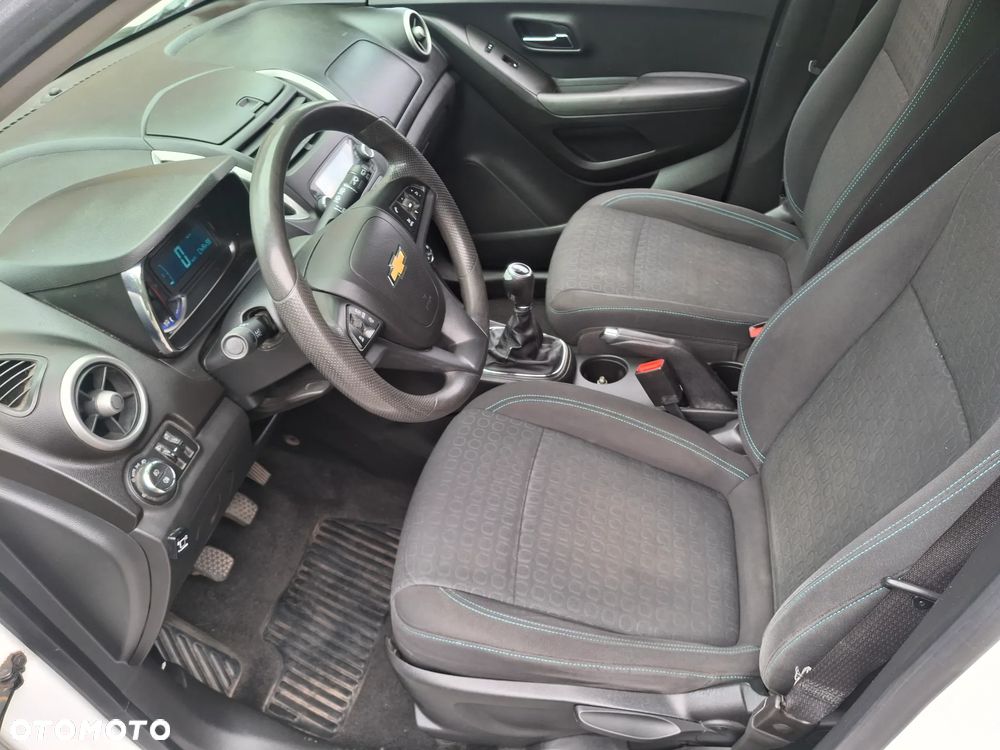 Chevrolet Trax 1.6 LS - 9
