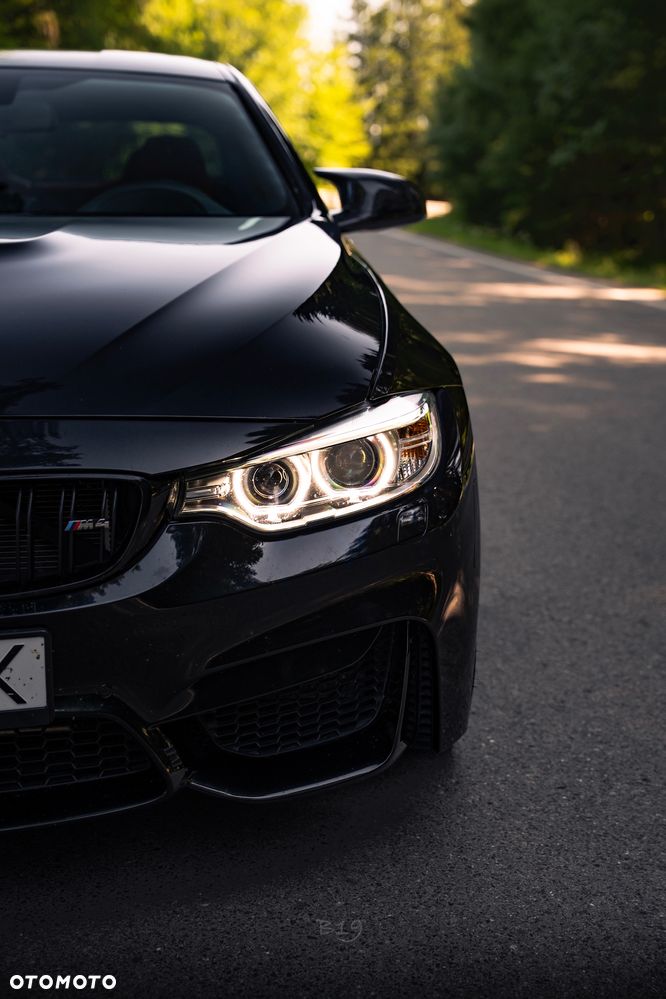 BMW M4 Coupe DKG - 15