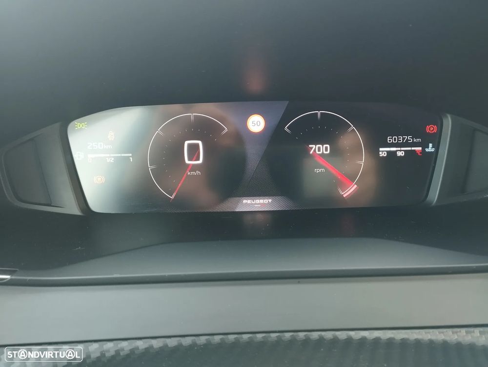 Peugeot 2008 1.2 PureTech Allure - 6