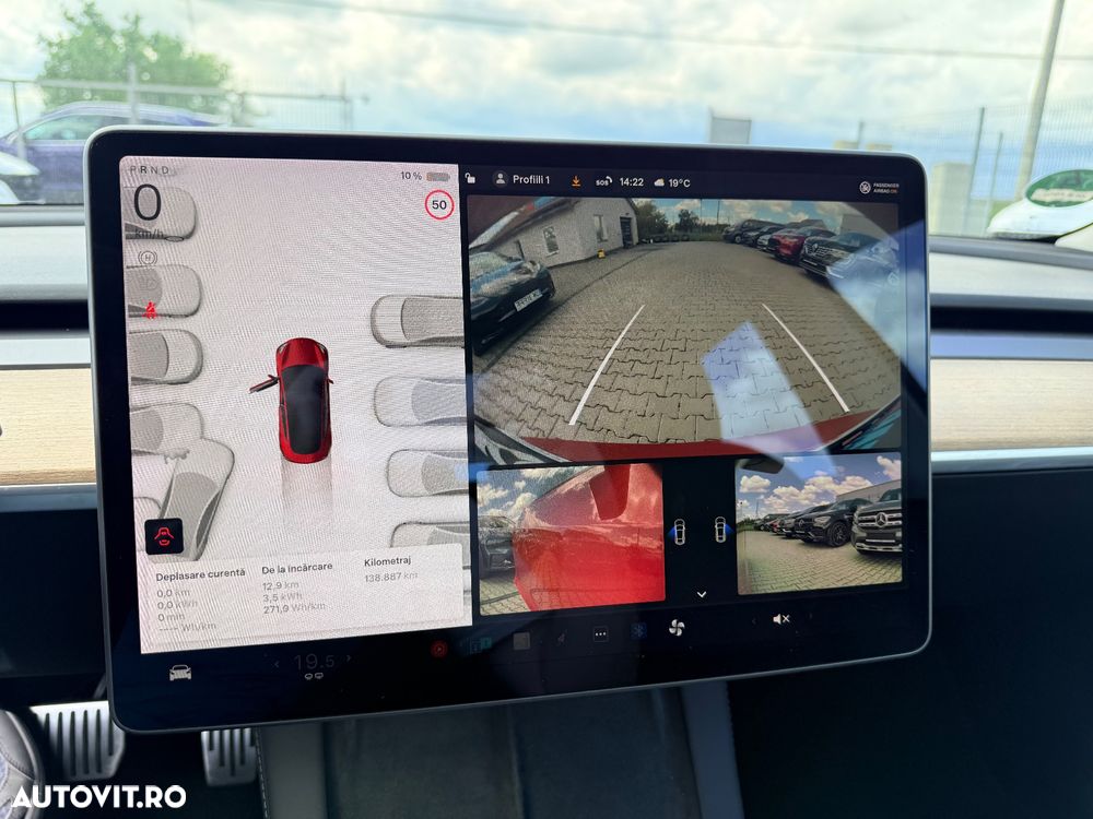 Tesla Model 3 - 12