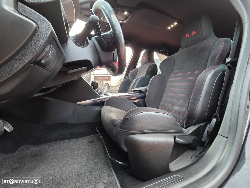 Renault Mégane 1.8 TCe R.S. EDC J19 - 28