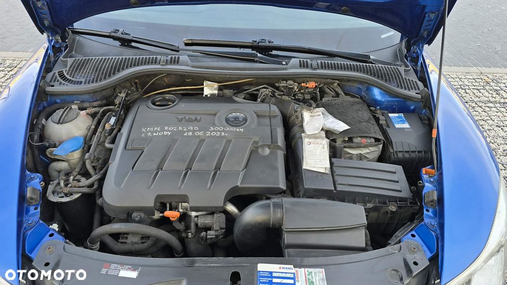 Skoda Octavia 2.0 TDI DPF RS - 16