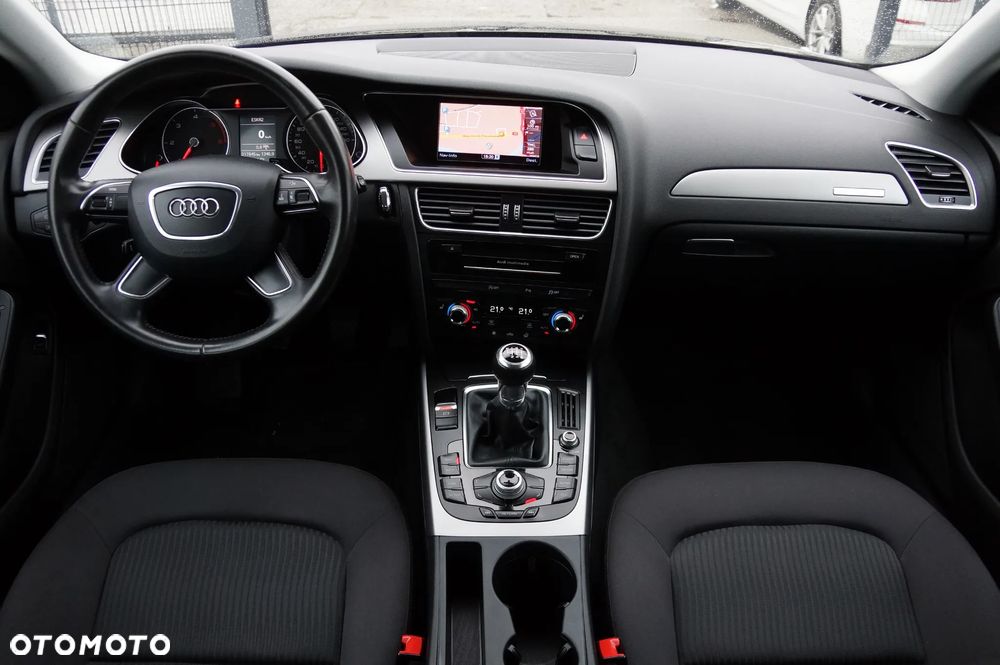 Audi A4 Limousine 2.0 TDI DPF quattro Attraction - 10