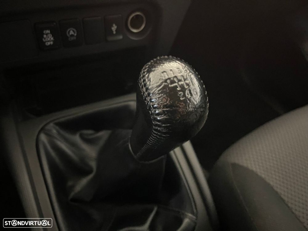 Mitsubishi L200 2.3 DI-D Strakar CD Intense 4WD - 20