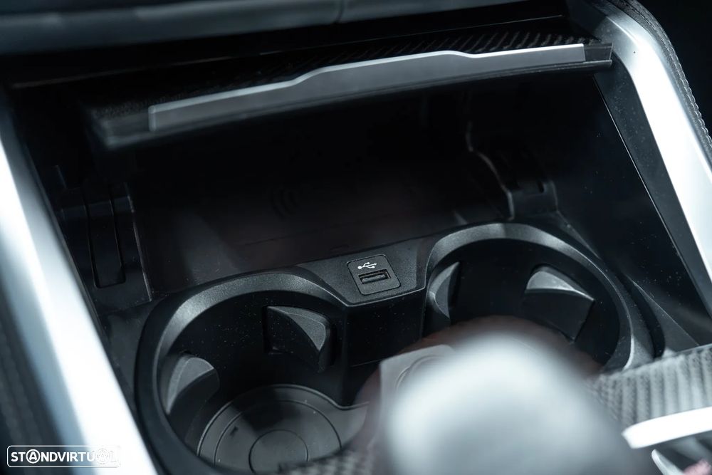 BMW M3 Competition M xDrive - 52