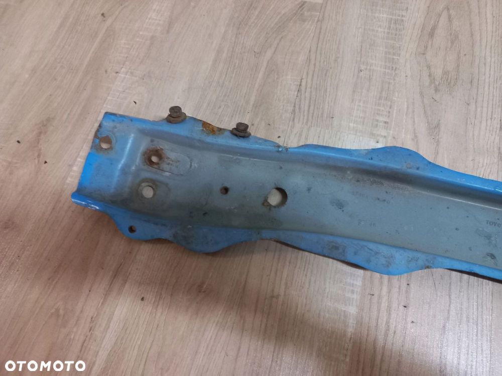 Toyota AYGO II Pas przód przedni dolny - 5