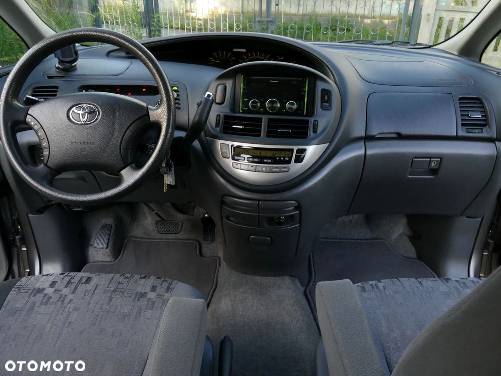 Toyota Previa 2.4 Automatik Luna - 31