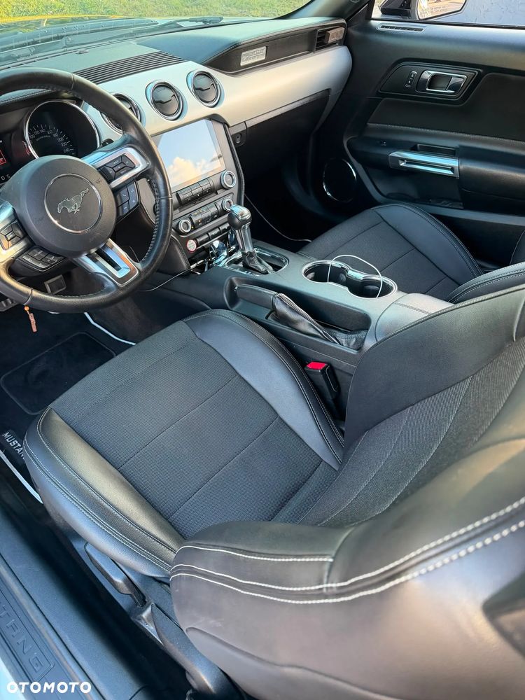 Ford Mustang 3.7 V6 - 21