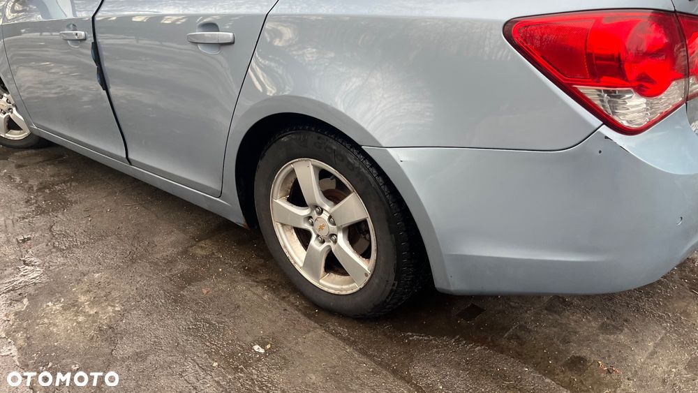 Chevrolet Cruze 1.6 Base - 4