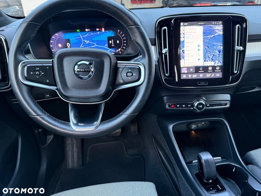 Volvo XC 40 B3 B DKG Plus Dark - 28