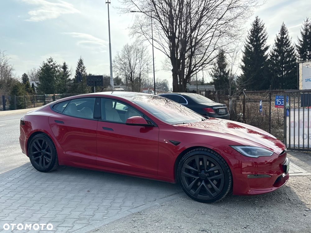 Tesla Model S - 23