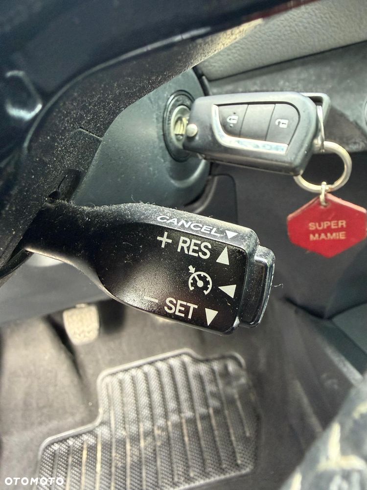 Toyota Yaris - 22