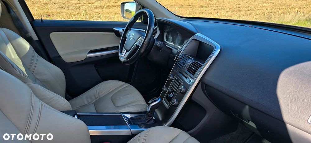 Volvo XC 60 D5 AWD Summum - 14