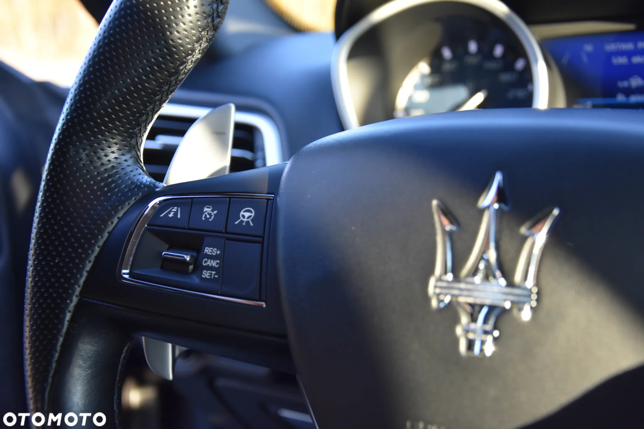 Maserati Ghibli S GranSport - 18