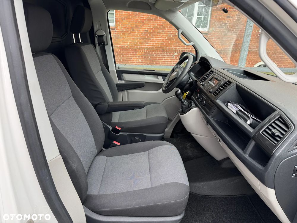 Volkswagen TRANSPORTER T6 - 17