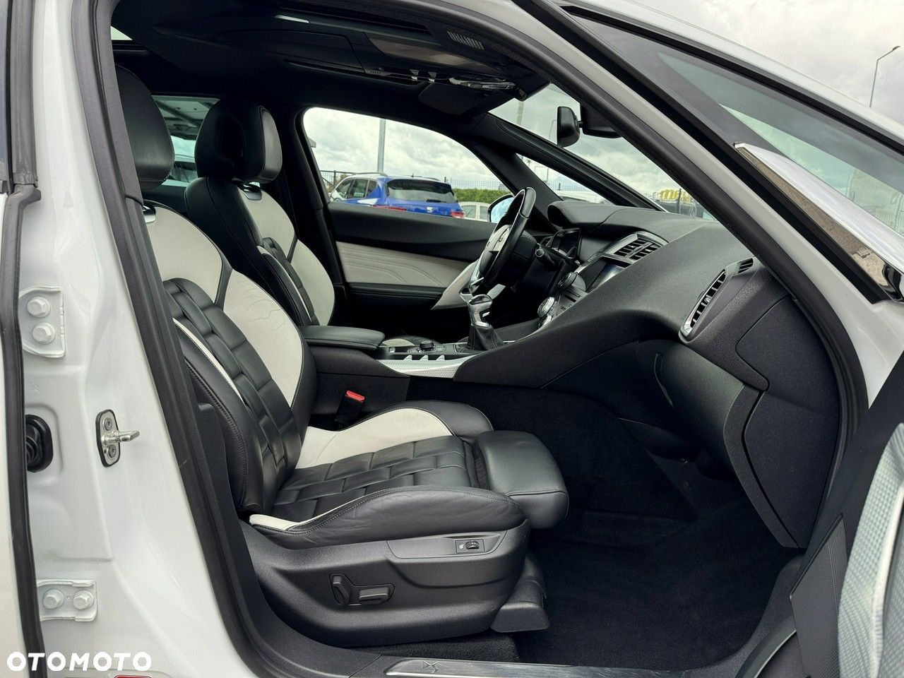 Citroën DS5 THP 200 SportChic - 23
