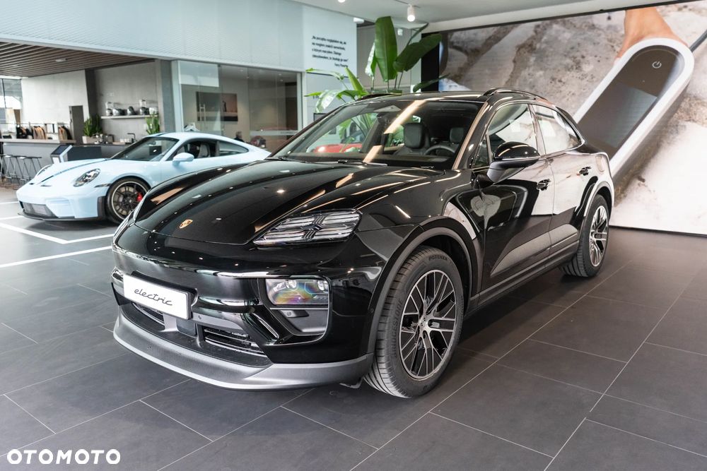 Porsche Macan - 1