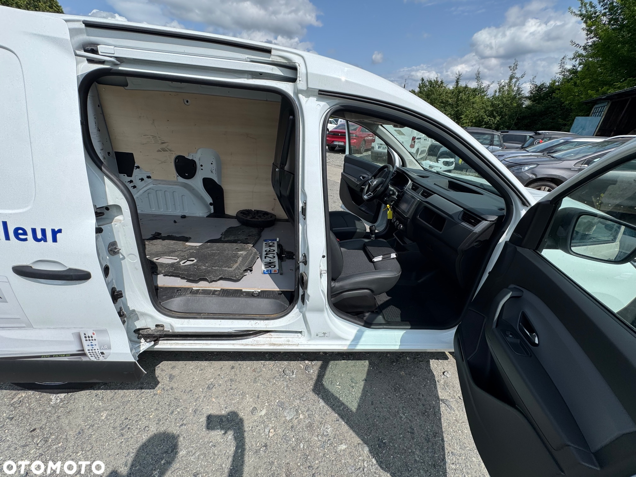 Renault EXPRESS 1.5dci KAMERA; NAWIGACJA, PÓŁ SKÓRY, CZUJNIKI PRZÓD I TYŁ świeżo sprowadzony, OKAZJA!!! - 7