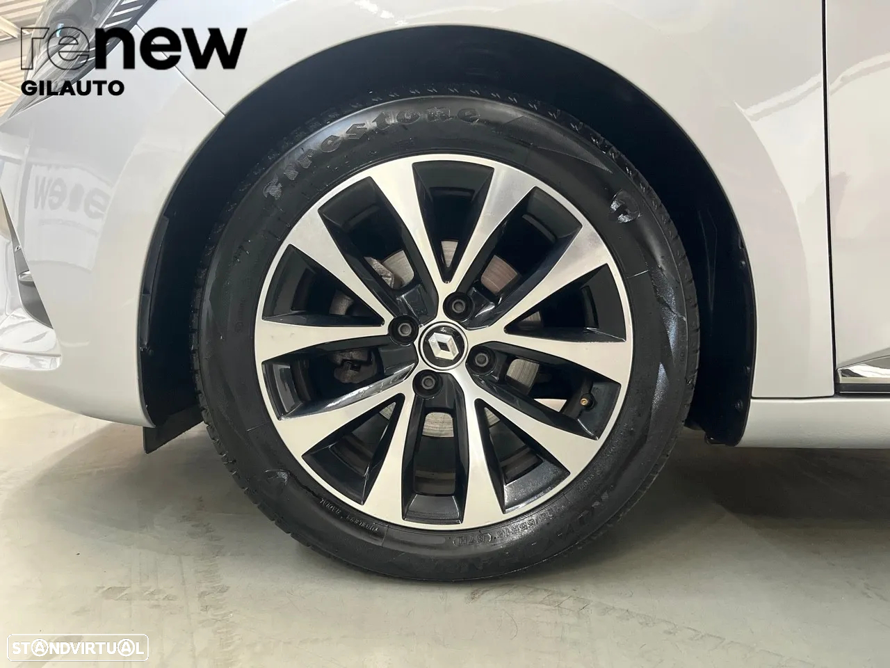 Renault Clio 1.0 TCe Techno Bi-Fuel - 8