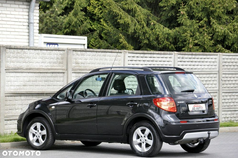 Suzuki SX4 1.6 Premium - 34