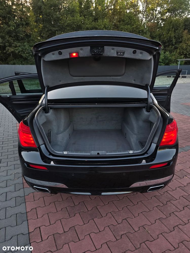 BMW Seria 7 740d xDrive - 40