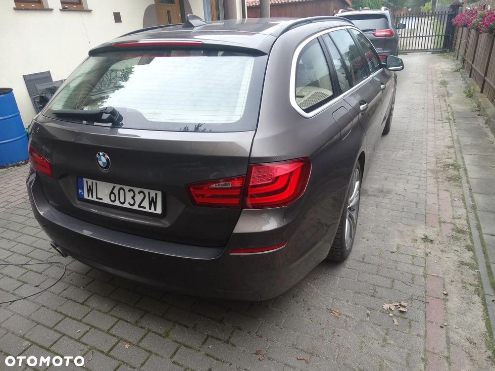 BMW Seria 5 530d xDrive - 5