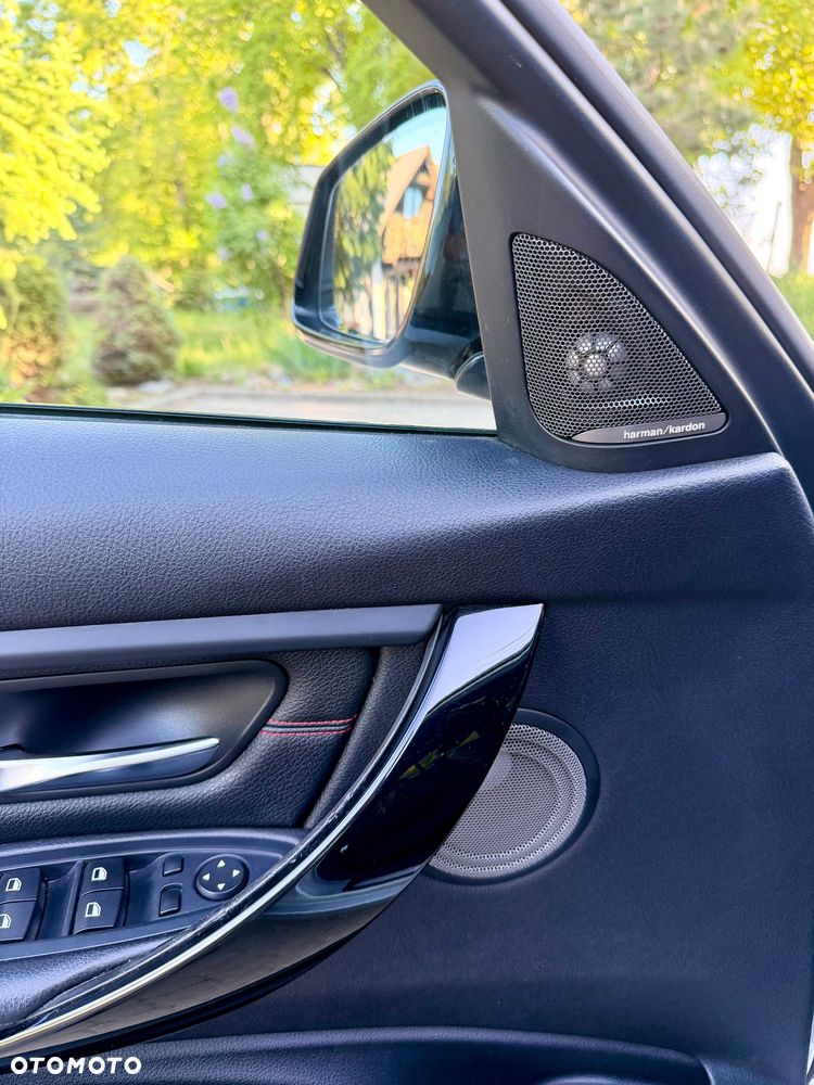 BMW Seria 3 320d - 12
