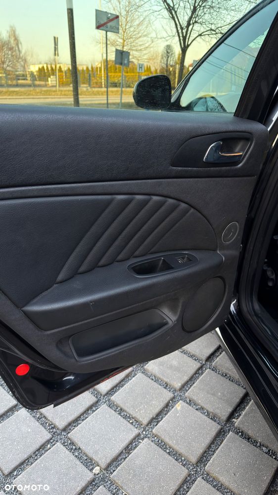 Alfa Romeo 159 1.9 JTDM 8V DPF Distinctive - 21