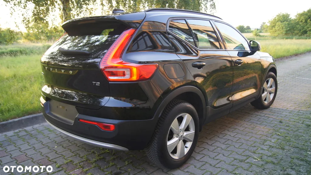 Volvo XC 40 T2 Momentum Core - 6