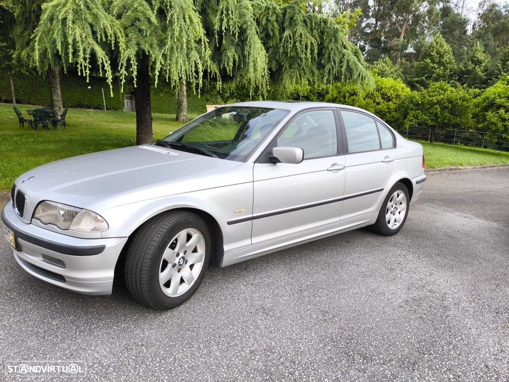 BMW 320 d Séc.XXI - 14