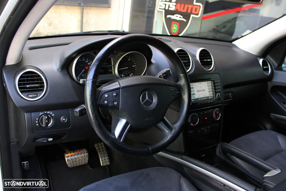 Mercedes-Benz ML 320 CDI - 21