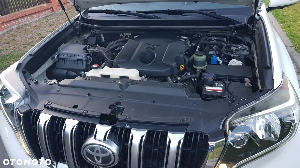 Toyota Land Cruiser 2.8 D-4D Automatik Executive - 38