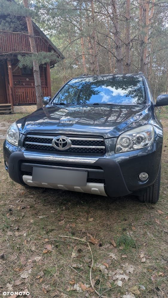 Toyota RAV4 - 4