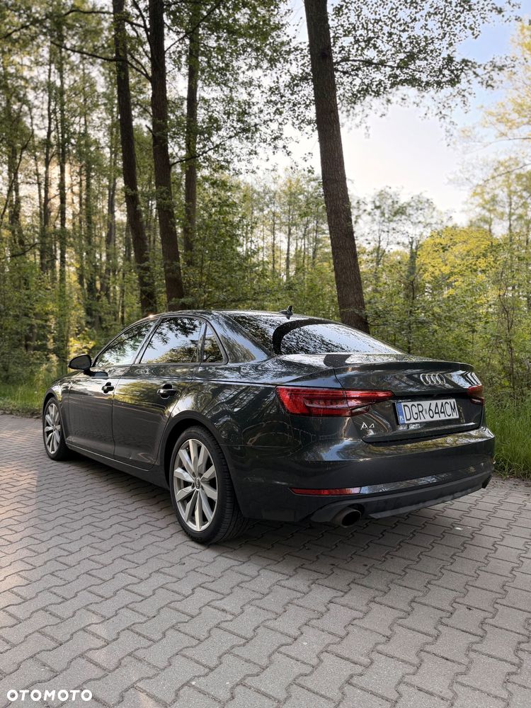 Audi A4 Limousine 2.0 TFSI S tronic design - 2