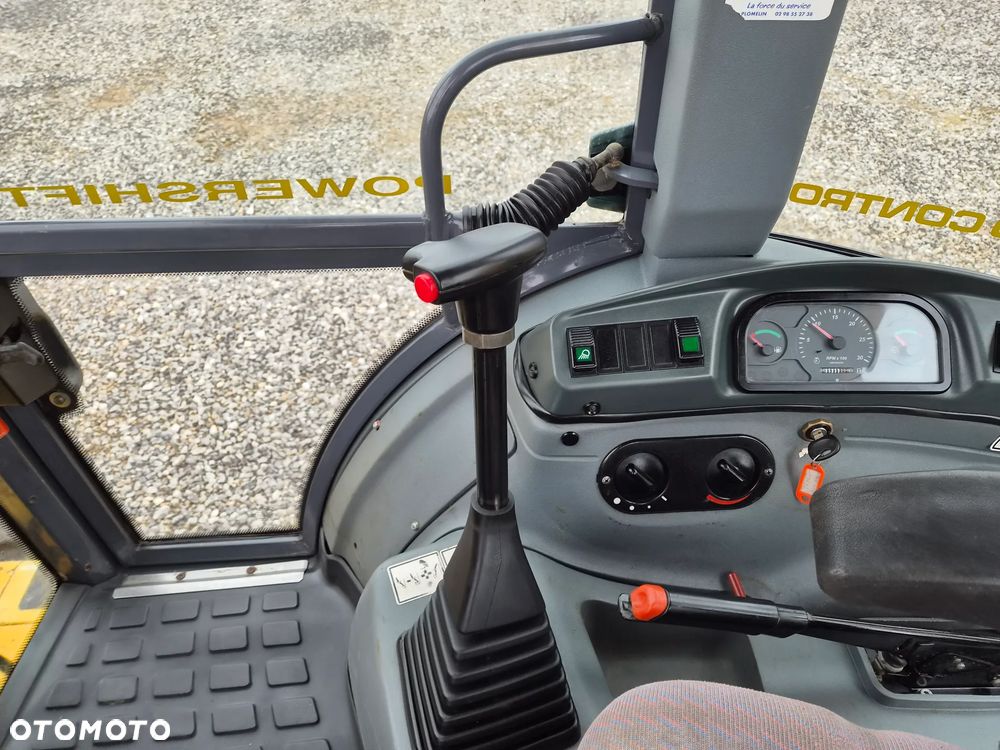 New Holland LB 115 - 12