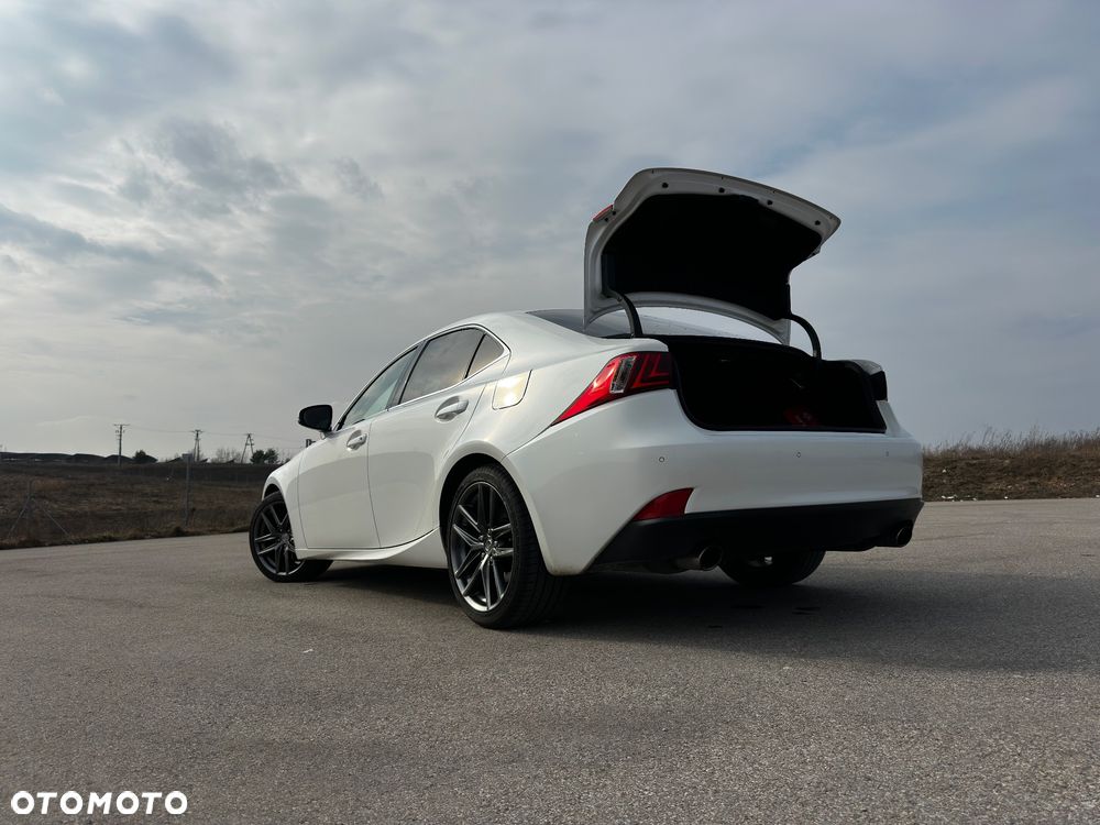 Lexus IS 250 Elegance - 18