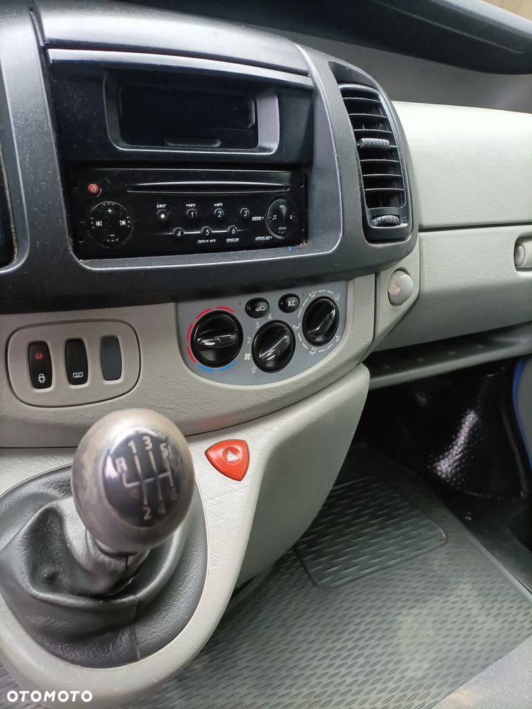 Renault Trafic - 8