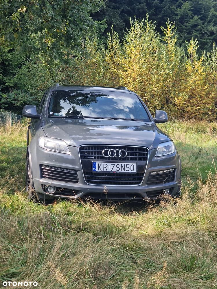 Audi Q7 - 7