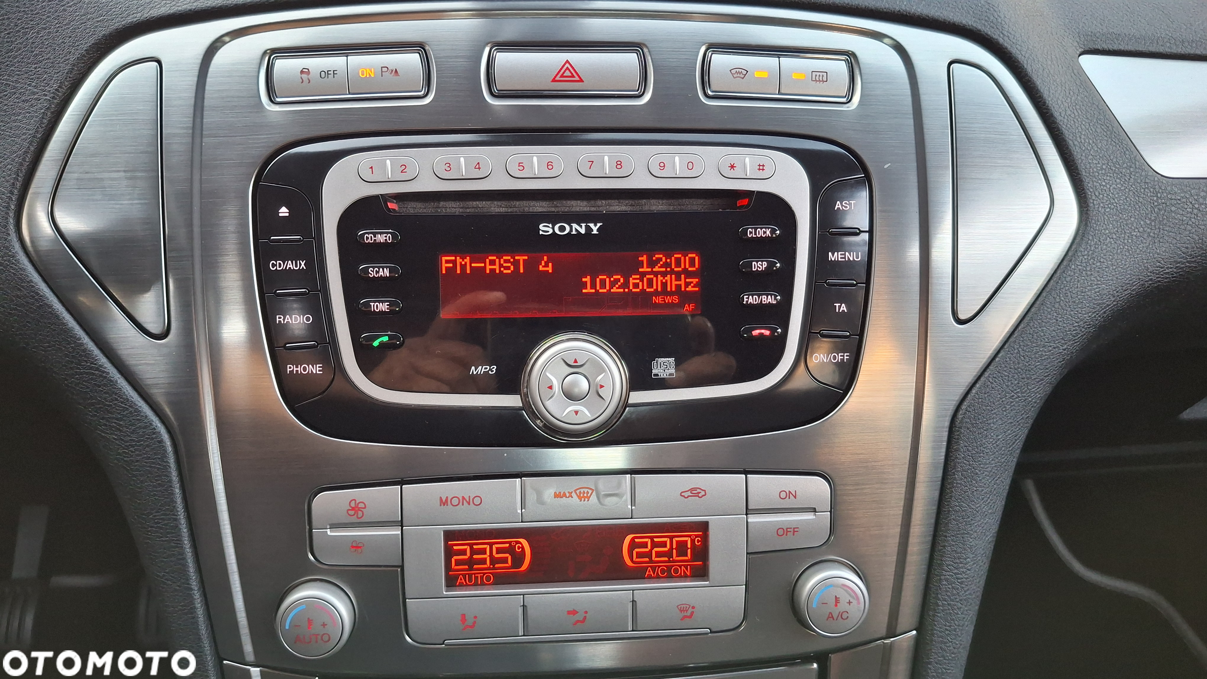 Ford Mondeo - 23