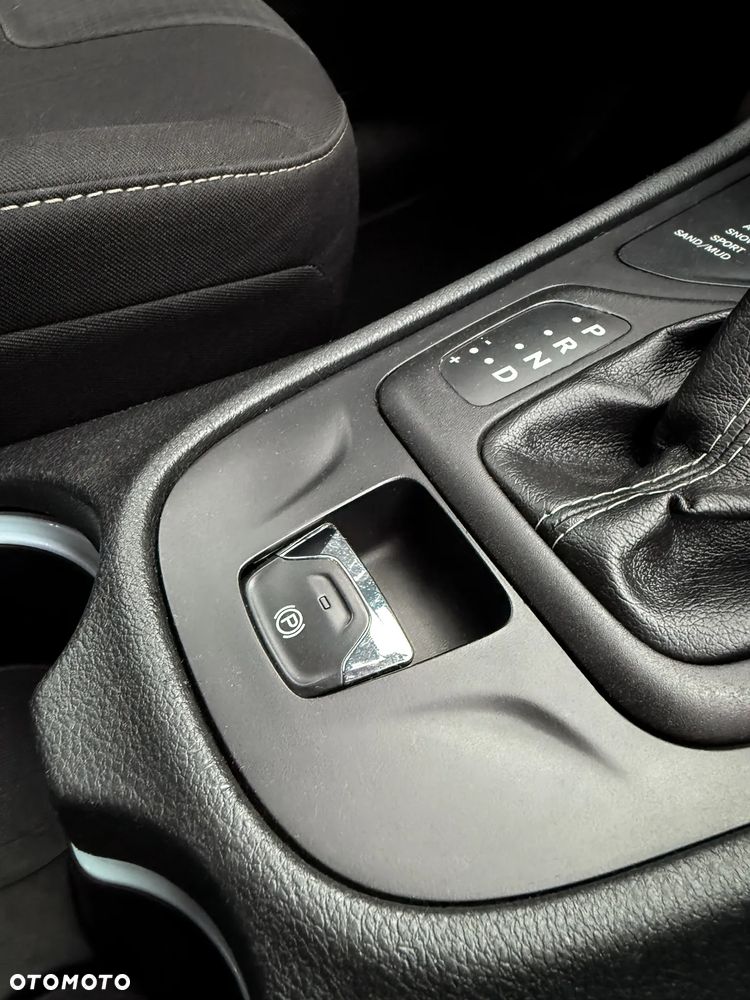 Jeep Cherokee 2.0 MJD Active Drive I Longitude - 19