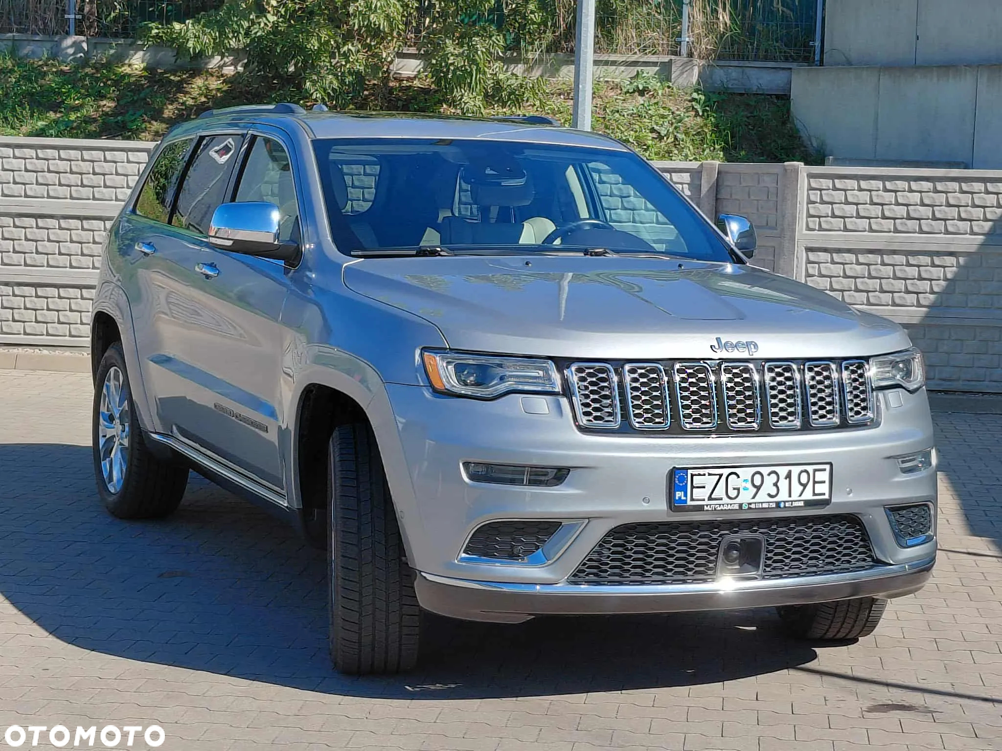 Jeep Grand Cherokee 5.7 V8 HEMI 4WD Automatik Summit